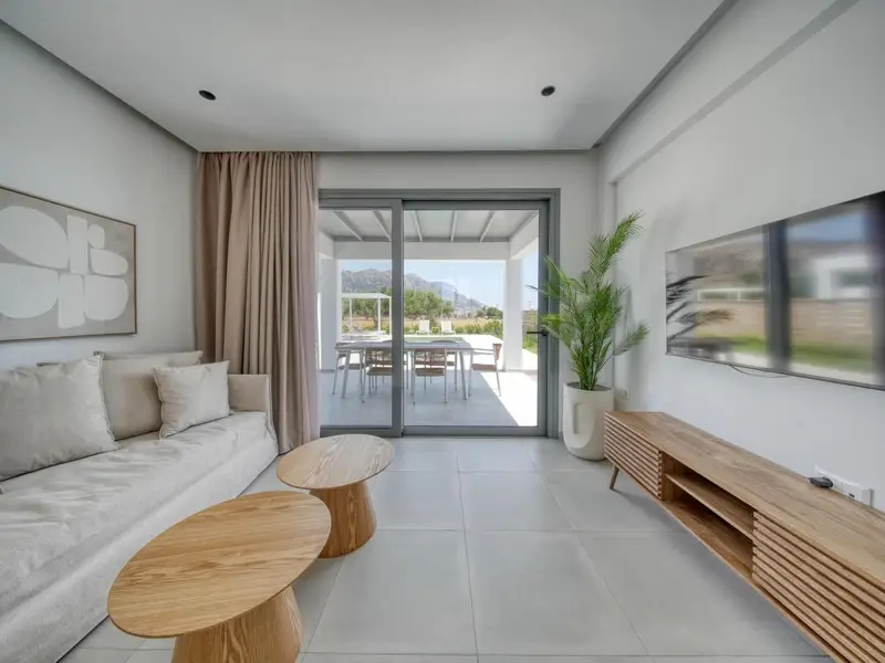Bright living room opening onto the terrace